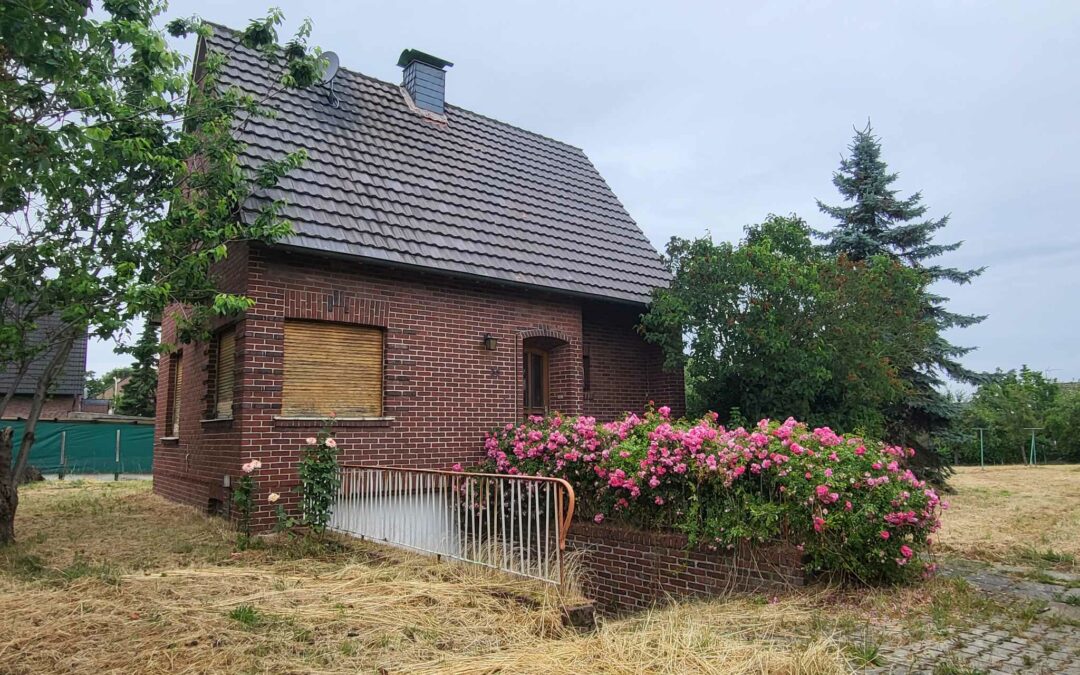 Knusperhaus mit einem großen, vielfältig Nutzbaren Grundstück – Heinsberg